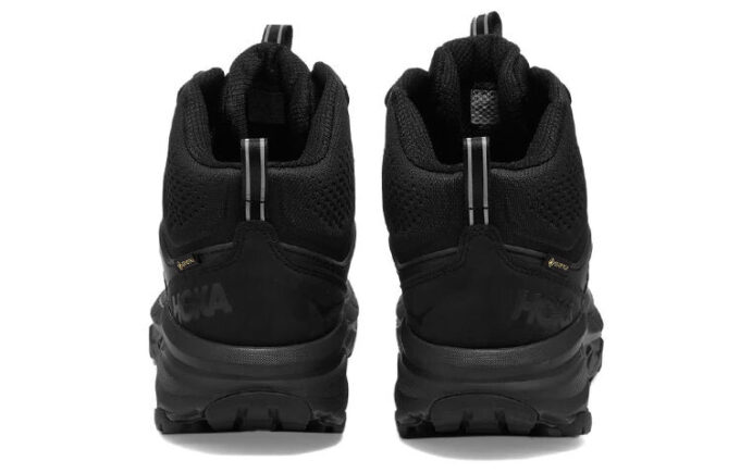 Challenger Mid Gore-tex ‘Triple Black’