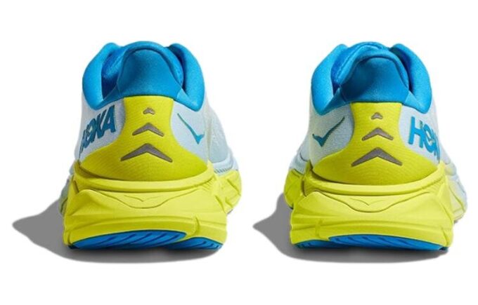 HOKA Arahi 6 ‘Ice Water’