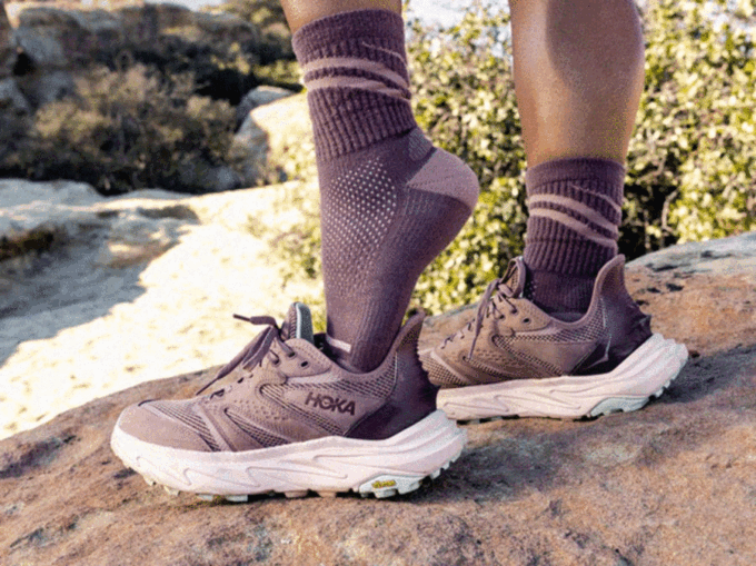 HOKA HOKA ONE ONE BaseZip Long Sleeve HOKA HOKA ONE ONE BaseZip Long Sleeve