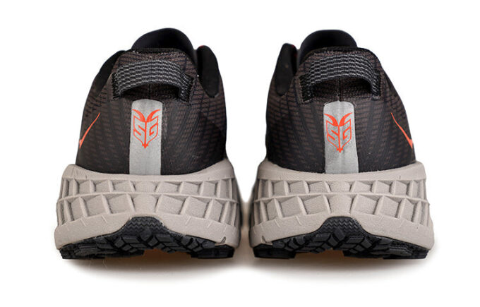 Speedgoat 4 Wide ‘Dark Gull Grey’