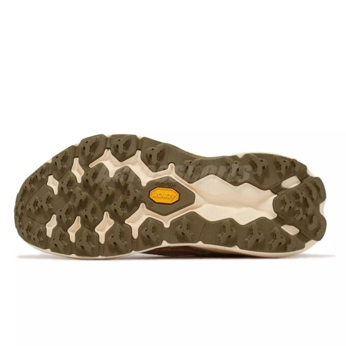 Speedgoat 5 ‘Vanilla Wheat’